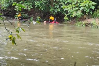 Homem desaparece ao atravessar rio; corpo 