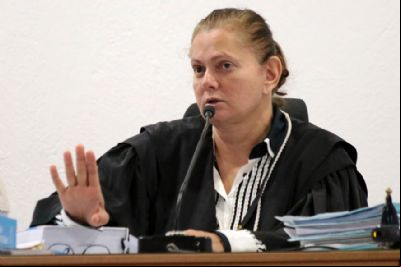 Policial penal que matou marido vai a j