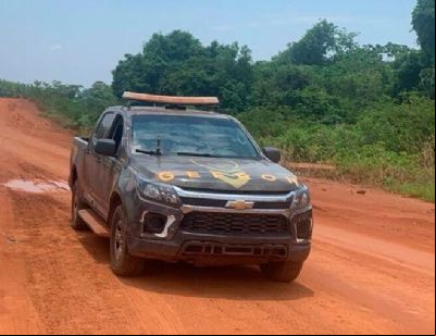 Quadrilha invade fazenda, entra em confronto com a pol