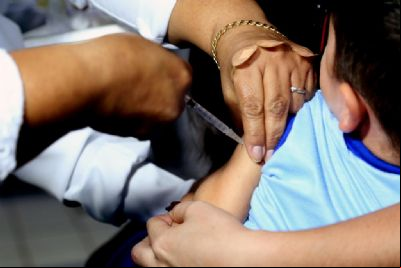 Mato Grosso recebe 19.440 doses de vacina para a faixa et