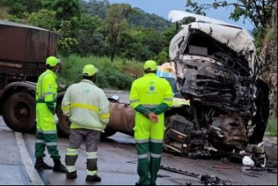 Motorista de carreta morre em acidente na Serra de S