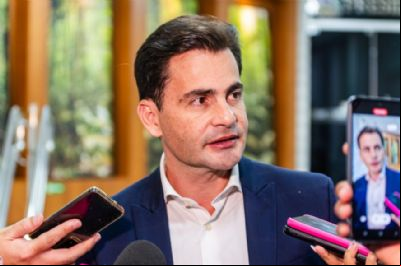Garcia diz que Carrefour desrespeita a produ