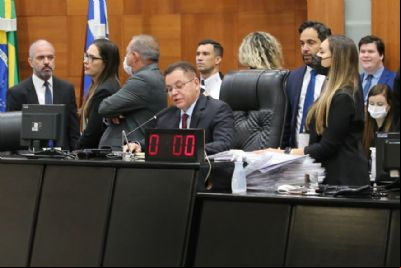 Deputados aprovam or