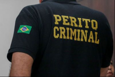 Vizinho encontra corpo de homem com p