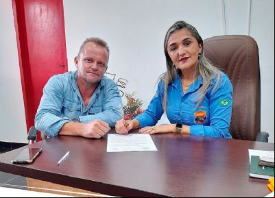 Professores de Santa Cruz do Xingu recebem reajuste salarial e adequa