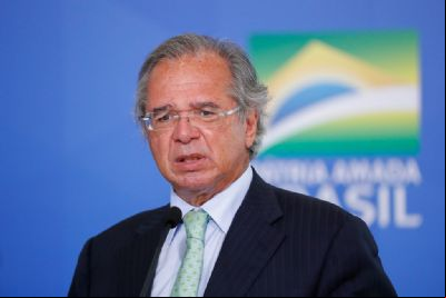 Guedes vai aos EUA para convencer investidores que Brasil 