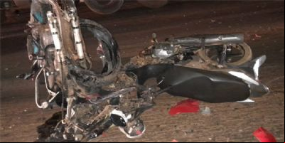 Durante tentativa de ultraagem, dois morrem em batida frontal de motocicletas na BR-158