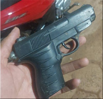 ​Homem que portava simulacro em avenida de Luciara 